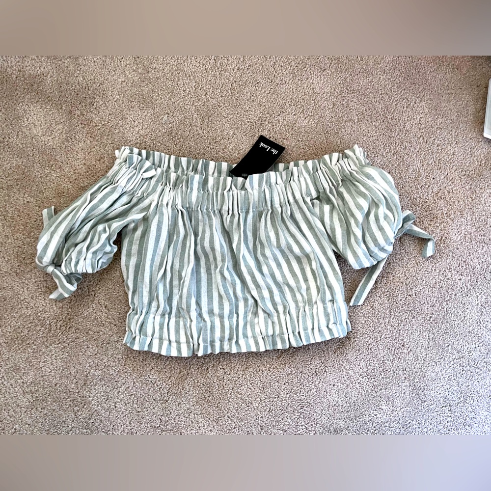BNWT Off The Shoulder Crop Top, Green White Stripe